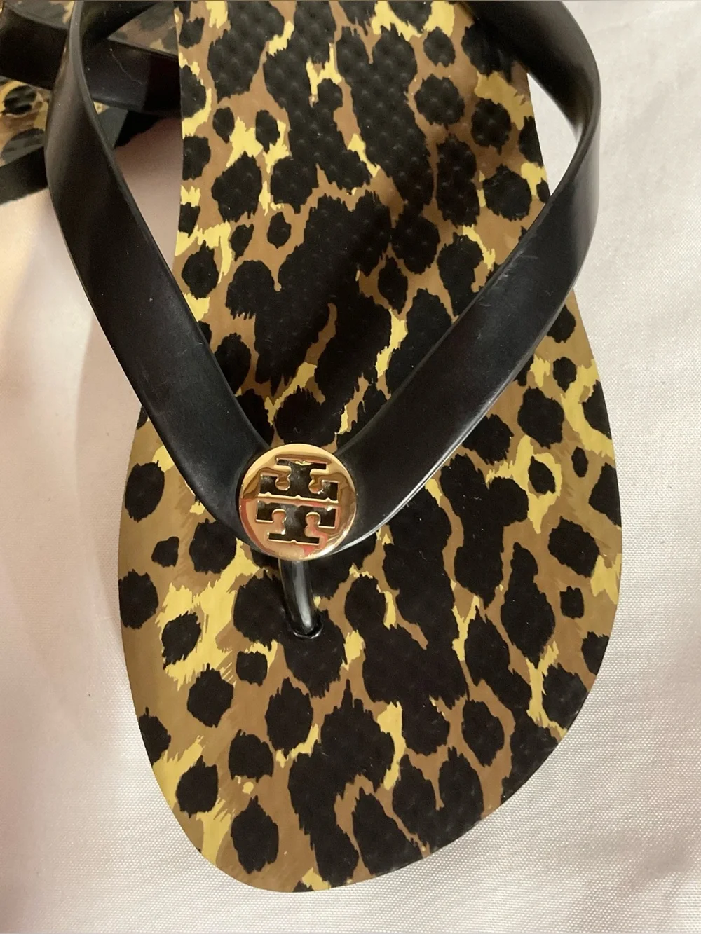 Tory Burch Leopard Print Rubber Flip Flops Gold Logo Sandals Approximate: Size 9